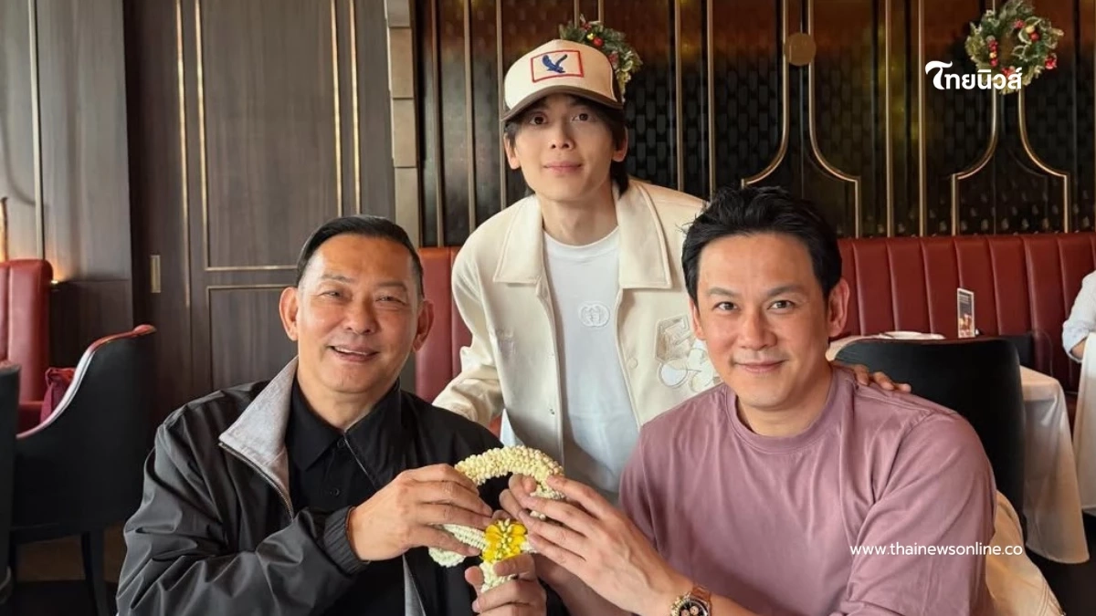 ควันหลงวันพ่อ สามรุ่นความหล่อรวมเฟรม เผยโมเมนต์อบอุ่น ควันหลงวันพ่อ สามรุ่นความหล่อรวมเฟรม เผยโมเมนต์อบอุ่น