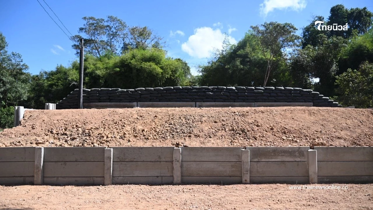 หลุมหลบภัยหทัยทิพย์ ที่พึ่งยามยาก ขวัญและกำลังใจของ ชรบ. ชายแดน หลุมหลบภัยหทัยทิพย์ ที่พึ่งยามยาก ขวัญและกำลังใจของ ชรบ. ชายแดน