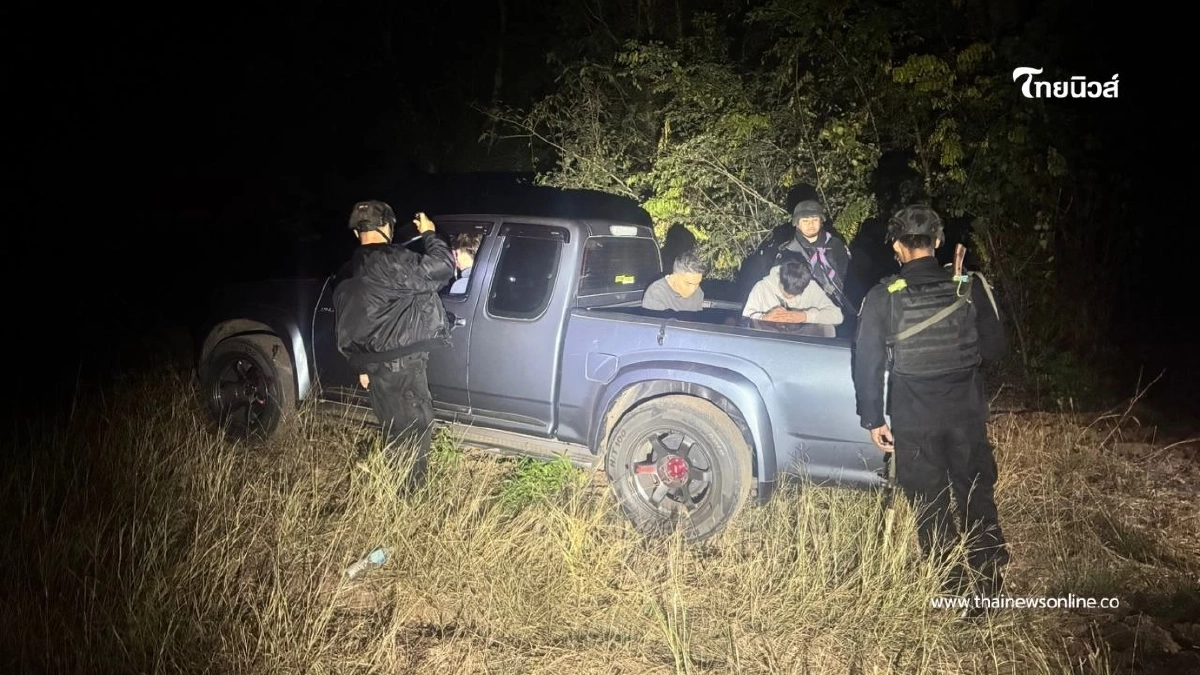 กองกำลังบูรพาสกัดขบวนการขนแรงงานข้ามชาติ รวบ 2 หนุ่มไทย กองกำลังบูรพาสกัดขบวนการขนแรงงานข้ามชาติ รวบ 2 หนุ่มไทย