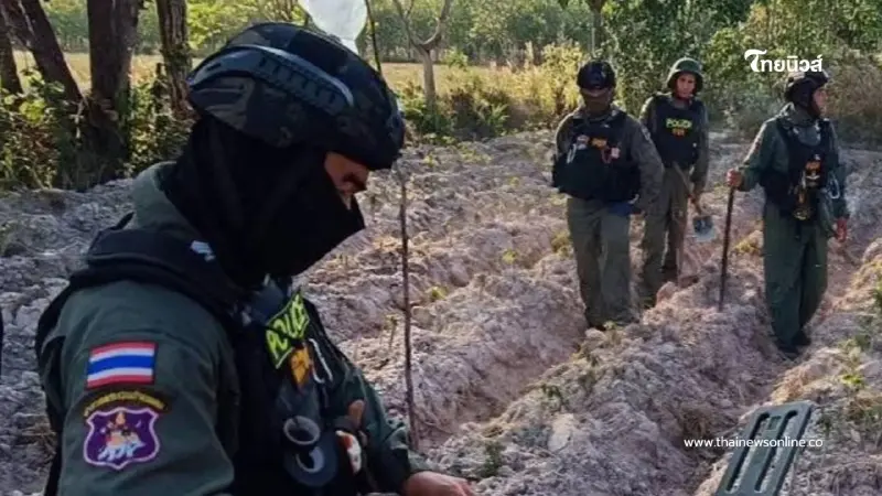 EOD เร่งเก็บกู้วัตถุระเบิด–เศษกระสุน ชายแดนไทย–กัมพูชา EOD เร่งเก็บกู้วัตถุระเบิด–เศษกระสุน ชายแดนไทย–กัมพูชา