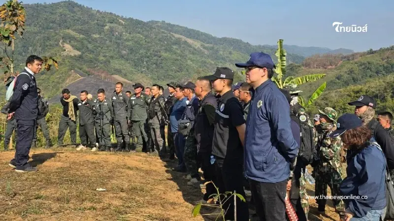 เปิดปฏิบัติการลุยอุทยานปง! สนธิกำลัง 60 นาย บุกทำลายไร่ฝิ่น