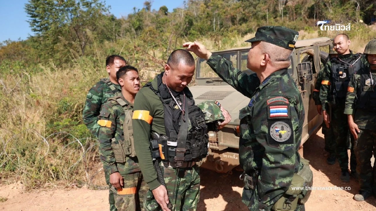 แม่ทัพภาคที่ 2 ลงพื้นที่แนวหน้า เนิน 350 และพื้นที่ปราสาทตาควาย