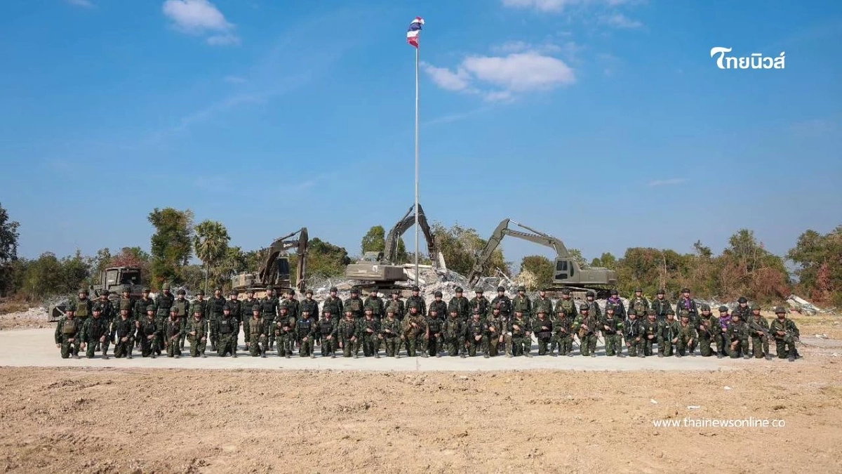 ผบ.ทบ. ลงพื้นที่ติดตามสถานการณ์ชายแดนไทย-กัมพูชา ขอบคุณกำลังพล