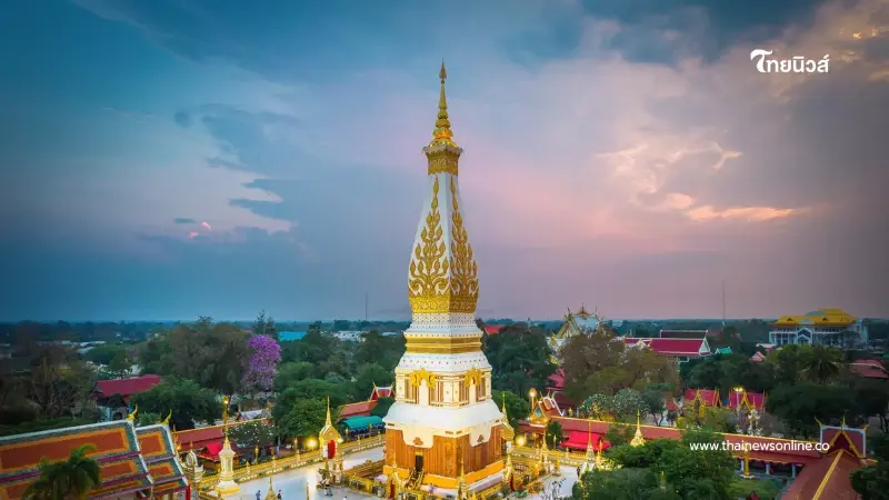 เปิดตำนาน "พระธาตุพนม" ความศักดิ์สิทธิ์ริมฝั่งโขงที่สืบทอดกว่า 2,500 ปี