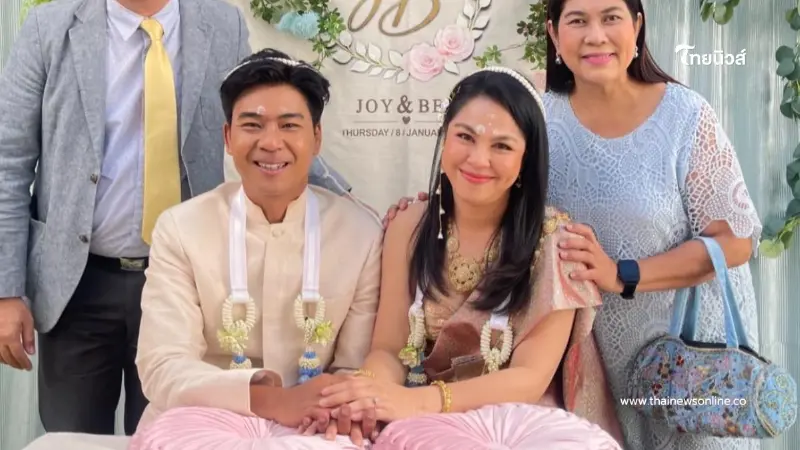 โลกเป็นสีชมพู! “จอย ศิริลักษณ์” สละโสด แต่งงาน “บี กฤษณะพงศ์”