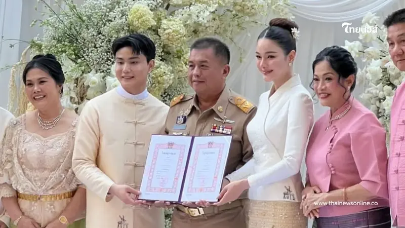 สวยทุกลุค! ส่องชุดเจ้าสาว “กวาง เดอะเฟซ” ในงานแต่งพิธีล้านนา