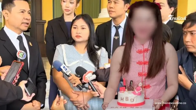 เปิดผลสอบเบื้องต้น "ครูบี๋" หลัง สพฐ. ตั้งกก.สอบวินัยร้ายแรง เปิดผลสอบเบื้องต้น "ครูบี๋" หลัง สพฐ. ตั้งกก.สอบวินัยร้ายแรง