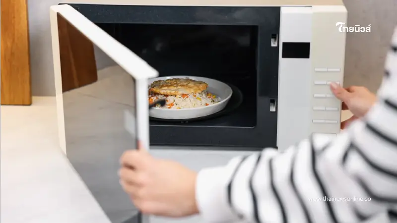 รู้ไว้ก่อนจะสาย! 5 อาหารต้องห้าม ที่ไม่ควรใส่ไมโครเวฟ รู้ไว้ก่อนจะสาย! 5 อาหารต้องห้าม ที่ไม่ควรใส่ไมโครเวฟ