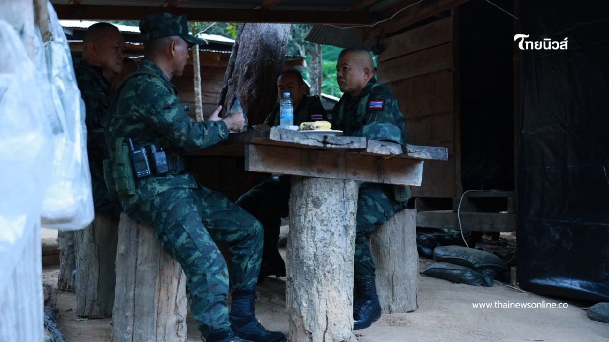 มทภ.2 ค้างคืนอยู่กับลูกน้องในฐานปฏิบัติการ พื้นที่แนวหน้า มทภ.2 ค้างคืนอยู่กับลูกน้องในฐานปฏิบัติการ พื้นที่แนวหน้า