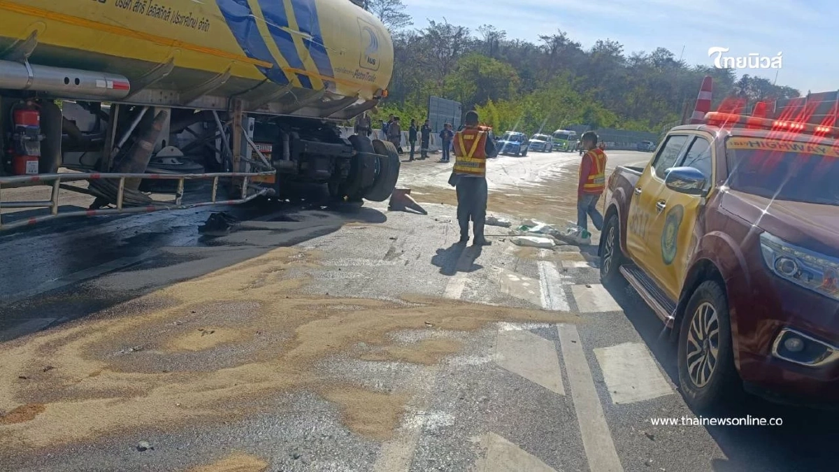 อุบัติเหตุรถชนท้ายบนถนน 304 (ขาเข้า)  จนท.ปิดการจราจร 100%