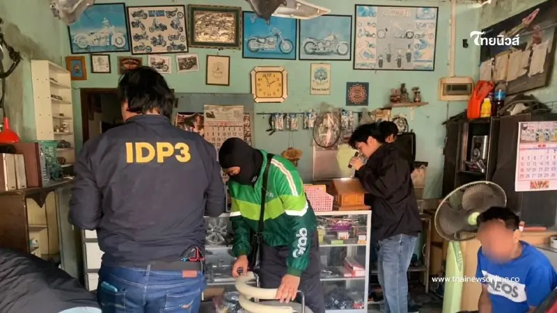 ป.ป.ส. ค้นอู่ซ่อมรถโคราช หลังชาวบ้านร้องสายด่วน 1386 รวบช่างซ่อม
