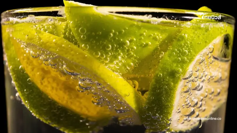 หญิงวัย 56 ปี ดื่มน้ำมะนาวสดทุกเช้า หวังลดน้ำหนัก ผลลัพธ์หมอตกใจ