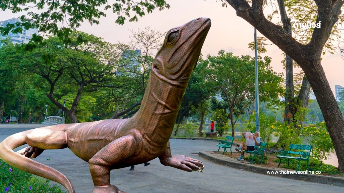 สวนลุมพินีคึกคัก เปิดตัวรูปปั้นมหึมา นักท่องเที่ยวแห่ถ่ายรูป