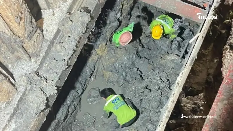 เกิดเหตุดินสไลด์บ่อก่อสร้าง BTS บางนา ทับคนงานเสียชีวิต