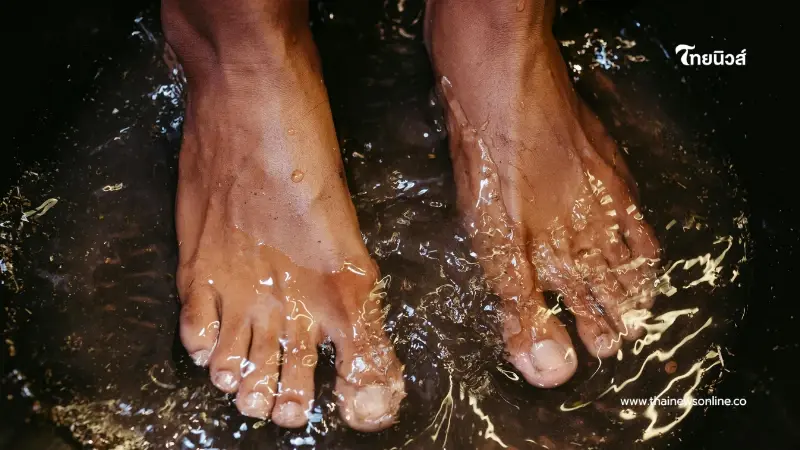 แช่เท้าในน้ำร้อน 1 นาที บรรเทาไมเกรนได้ ล่าสุดหน่วยงานรัฐเฉลยแล้ว