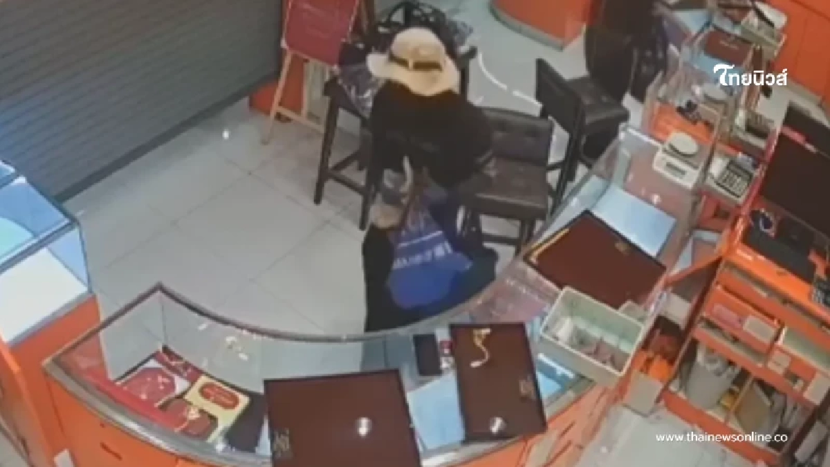 รู้ตัวแล้วคือใคร มือชิงทอง 149 บาท กลางห้างดัง มูลค่ากว่า 11 ล้าน