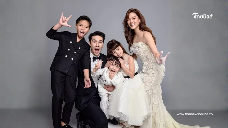 ออร่าทั้งบ้าน “แมทธิว ดีน” ควง “ลีเดีย” พร้อมลูกๆ ถ่ายแฟมิลี่ช็อต