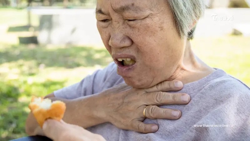 อย่ามองข้าม  ผู้สูงวัยกลืนลำบาก-สำลักบ่อย อาจเป็นสัญญาณโรคร้าย