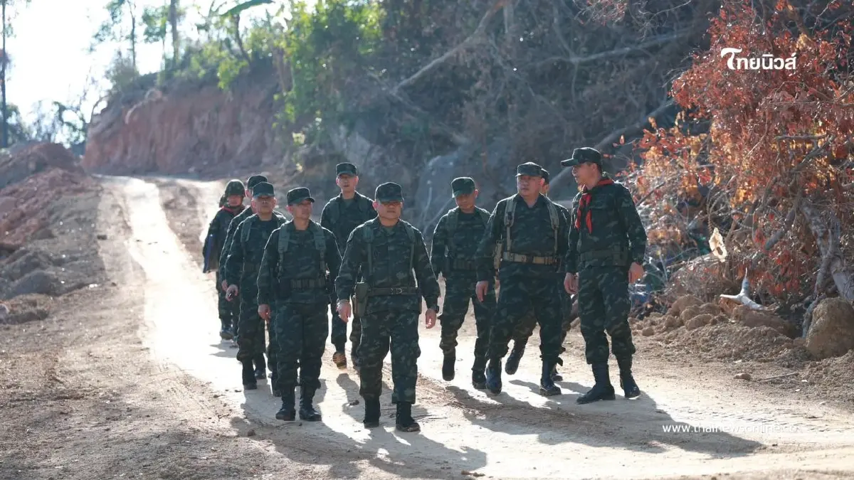 แม่ทัพภาคที่ 2 ตรวจชายแดนไทย–กัมพูชา กำชับความปลอดภัยกำลังพล แม่ทัพภาคที่ 2 ตรวจชายแดนไทย–กัมพูชา กำชับความปลอดภัยกำลังพล