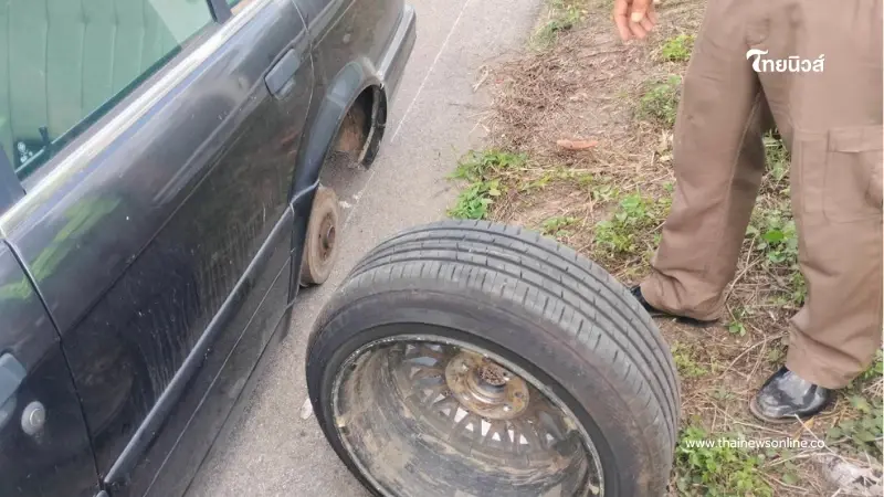 หวิดดับยกคัน ล้อหลังหลุดกลางทาง  โชคดีตำรวจเข้าช่วยทัน