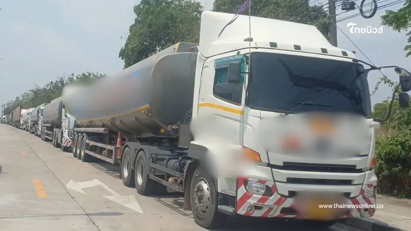 ตร.ผ่อนผันรถบรรทุกขนส่งน้ำมัน วิ่งได้ 24 ชม. ทั่วประเทศ ถึง 30 เม.ย. นี้ ตร.ผ่อนผันรถบรรทุกขนส่งน้ำมัน วิ่งได้ 24 ชม. ทั่วประเทศ ถึง 30 เม.ย. นี้