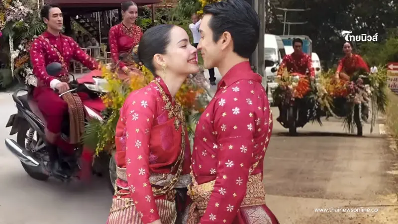 แห่ส่องทะเบียนรถส่งตัว "ณเดชน์ - ญาญ่า" เห็นชัดๆไม่ต้องซูม