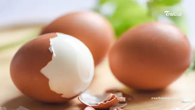 ง่ายนิดเดียว เคล็ดลับต้มไข่ให้ผิวเนียนกริบ ปอกง่ายไม่ติดเปลือก