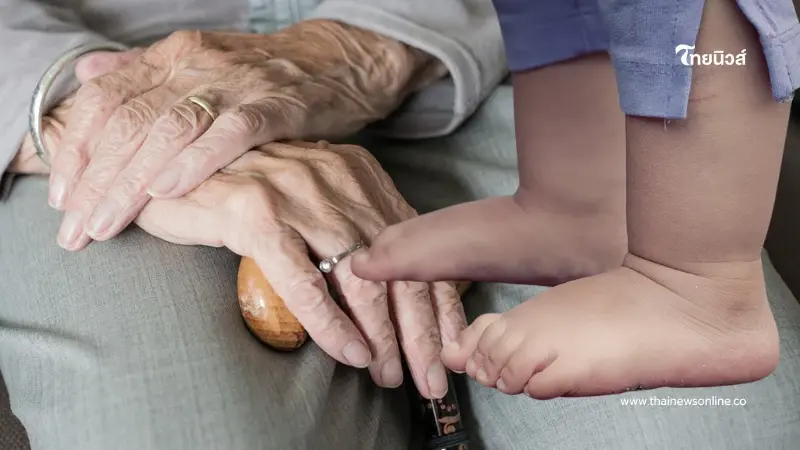 เสียงแตก หญิงชราเลี้ยงลูก 9 คนจนโต แต่บั้นปลายไม่ได้สบาย