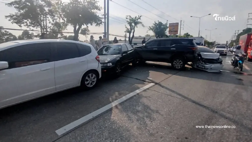 เกิดเหตุระทึก รถชนท้ายระนาว 7 คันรวด บนถนนสาย 224 เจ็บกว่า 10 ราย