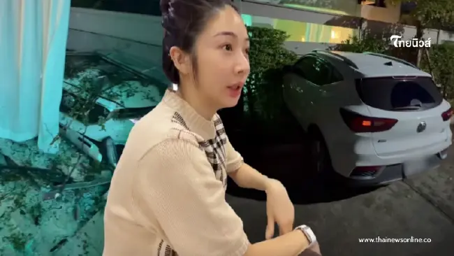 ระทึกรถพุ่งชนบ้าน "แนน ลฎาภา" ตอนตี 4 แห่ส่องเลขบ้าน - ทะเบียนรถ