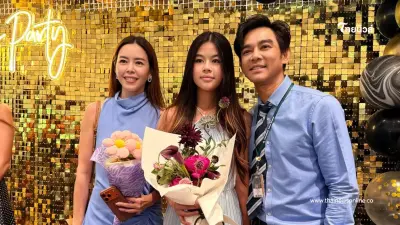 ฉายแววนางเอก! "น้องโสน" ลูกสาวพ่อมอส ในชุดเดรสฟ้า ยิ่งโตยิ่งสวย ฉายแววนางเอก! "น้องโสน" ลูกสาวพ่อมอส ในชุดเดรสฟ้า ยิ่งโตยิ่งสวย