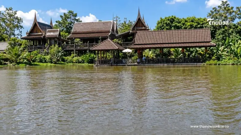ฮือฮา ประกาศขายบ้านเรือนไทย โลเคชั่นดัง เห็นราคาร้องว้าว