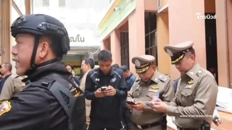 ตร. ขอความร่วมมือ "งดส่งต่อภาพ-คลิป" เหตุรุนแรงเยาวชน นนทบุรี ตร. ขอความร่วมมือ "งดส่งต่อภาพ-คลิป" เหตุรุนแรงเยาวชน นนทบุรี