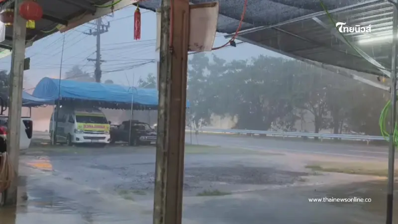 ชาวบ้านลุ้นหนัก ฝนถล่มทับลาน น้ำป่าหลากท่วมวังน้ำเขียว