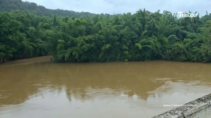 ฝนตกต่อเนื่องทำแม่น้ำแควน้อยปริ่ม ไทรโยคเฝ้าระวังน้ำท่วม 24 ชม.