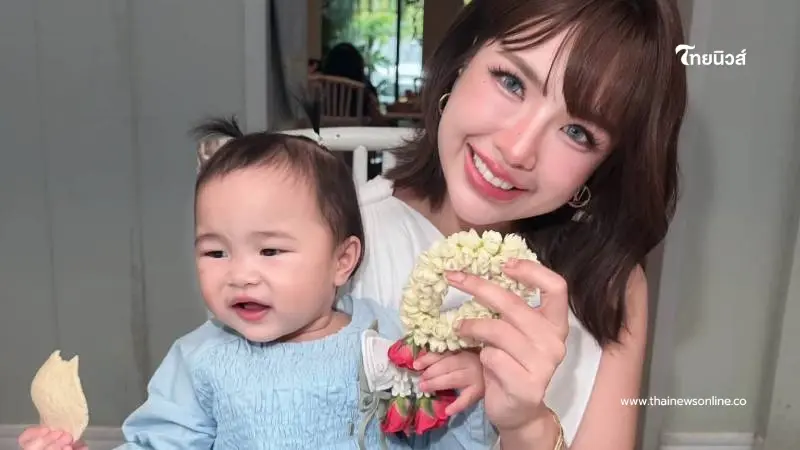 เคียงข้างเสมอ "เจนนี่ รัชนก" ร่ายยาวซึ้งถึงแม่ ขอบคุณที่สู้ลำพังจนมีวันนี้ เคียงข้างเสมอ "เจนนี่ รัชนก" ร่ายยาวซึ้งถึงแม่ ขอบคุณที่สู้ลำพังจนมีวันนี้