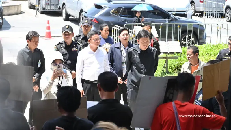 กทม. จัดระเบียบพื้นที่สาธารณะ ย้ายจุดแจกอาหาร ดึงคนไร้บ้านเข้า “บ้านอิ่มใจ” กทม. จัดระเบียบพื้นที่สาธารณะ ย้ายจุดแจกอาหาร ดึงคนไร้บ้านเข้า “บ้านอิ่มใจ”