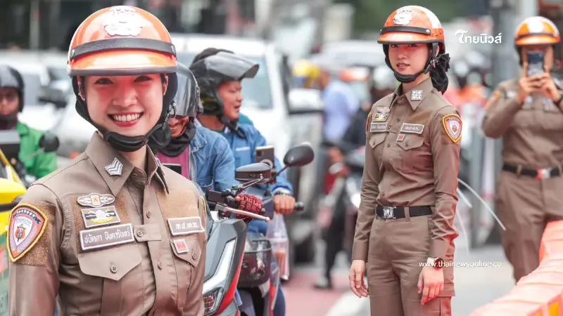 รู้จัก ส.ต.อ.หญิง ชนัดดา กองร้อยน้ำหวาน ปฏิบัติหน้าที่จราจรหญิง