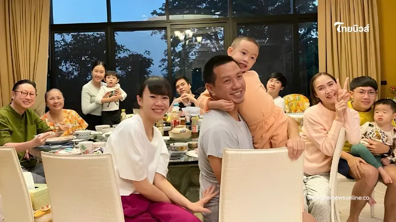 เสี่ยตา ปัญญา อวยพรวันเกิดลูกสาวคนโต พร้อมหน้าหลานๆ สุดน่ารัก เสี่ยตา ปัญญา อวยพรวันเกิดลูกสาวคนโต พร้อมหน้าหลานๆ สุดน่ารัก